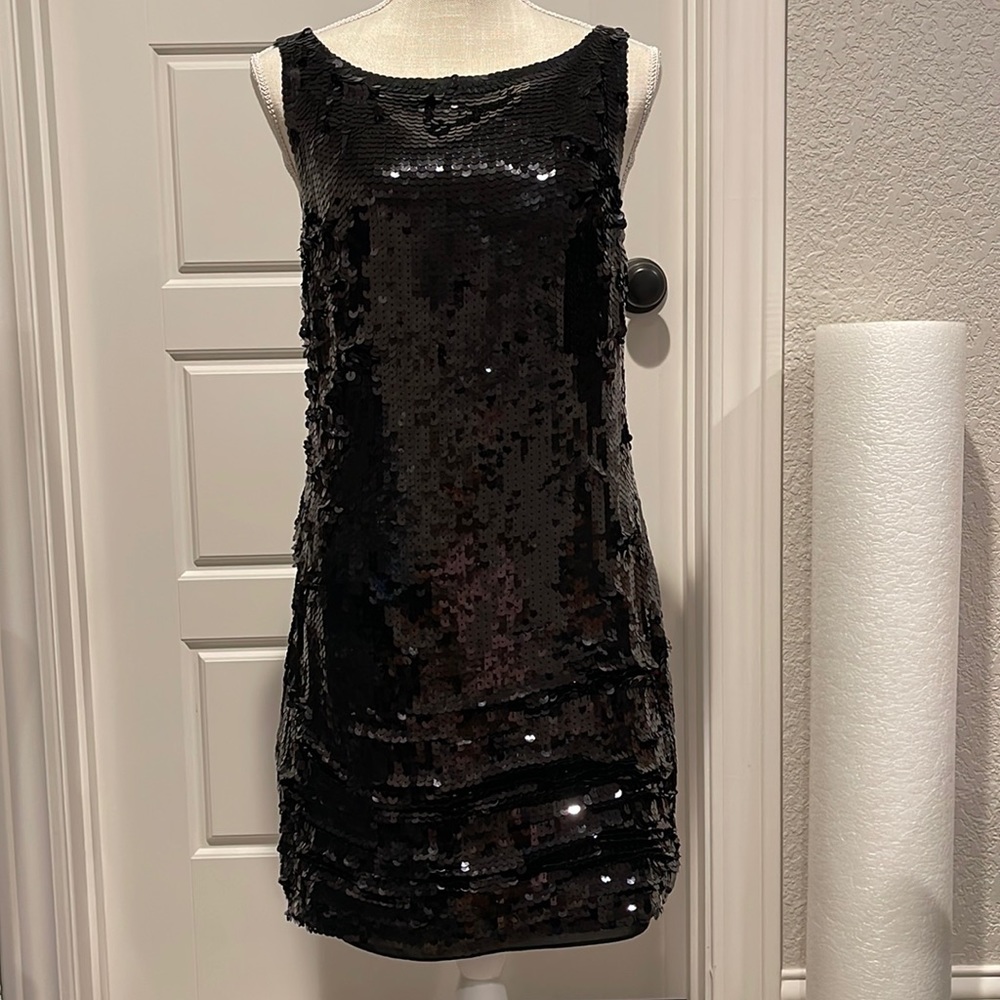 Shift flapper cocktail dress sequins NYE New Year’s Eve